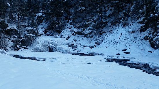 Winner Creek Trail Hand Tram