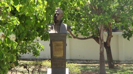 Túmulo do Dr. Peter W. Lund