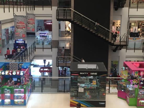 Centro Comercial San Silvestre