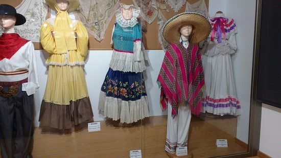 Museo del traje Juan José Linares