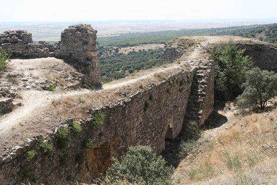 Castillo de Puebla de Almenara