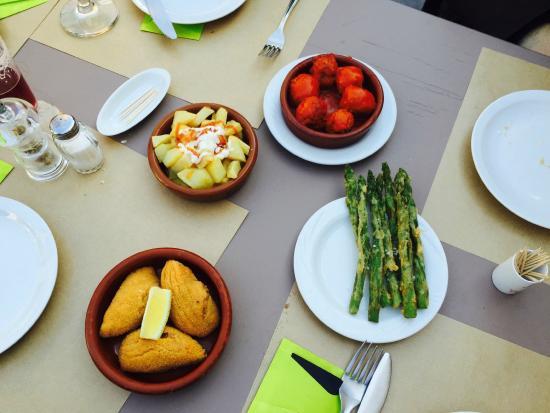 Tapas Restaurant Sol y Sombra