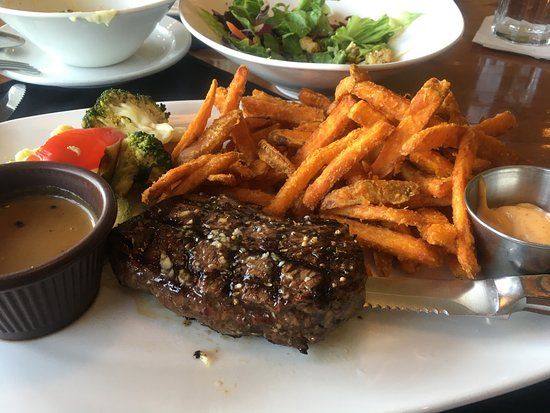 Baton Rouge Steakhouse & Bar