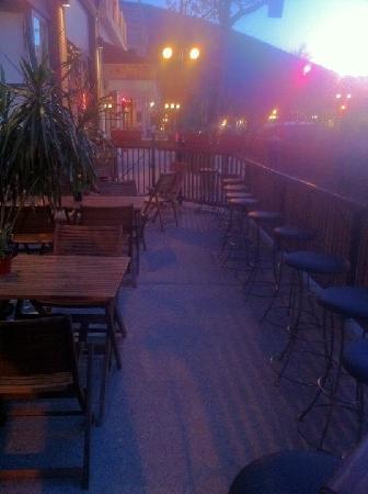 The Royal Grill & Lounge