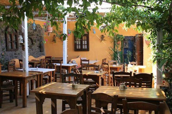 Kapari Taverna