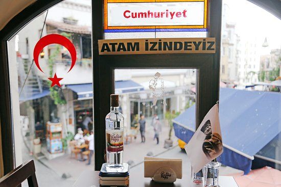 Tarihi Cumhuriyet Meyhanesi