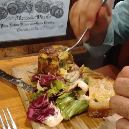 Cavatappi Enoteca Wine bar