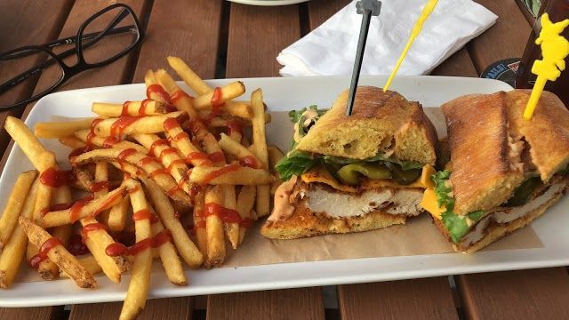 Jack Astor's Bar & Grill