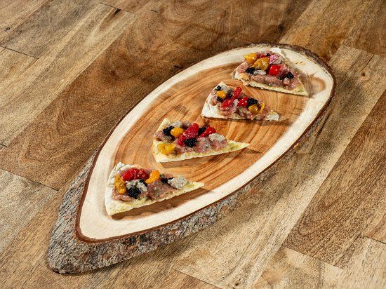 Este Oeste Pizza Sushi Cafe