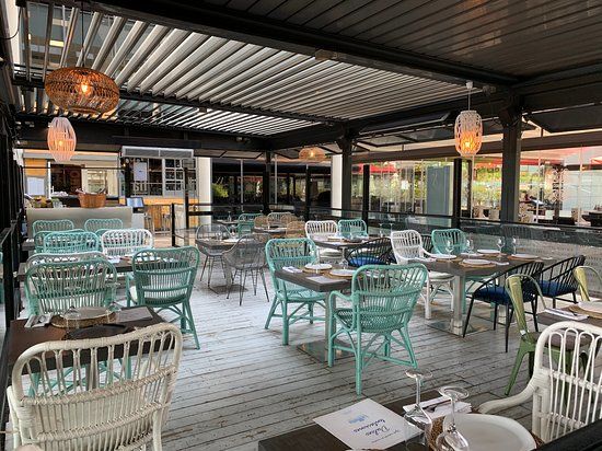 La mafia se sienta a la mesa 4 Torres