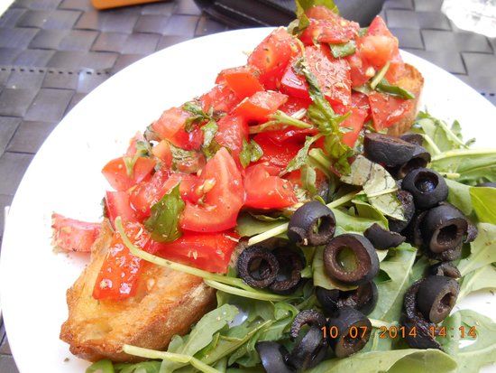 Le Bistrot Lounge Bar