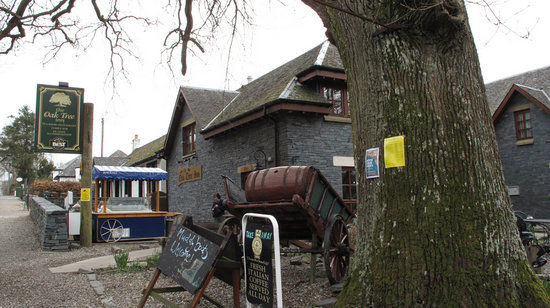 The Oak Tree Inn