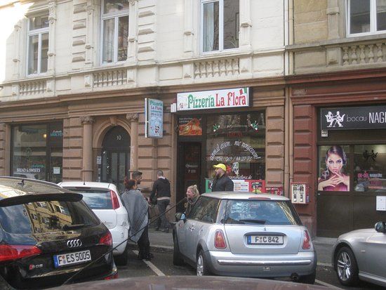Pizzeria La Flora