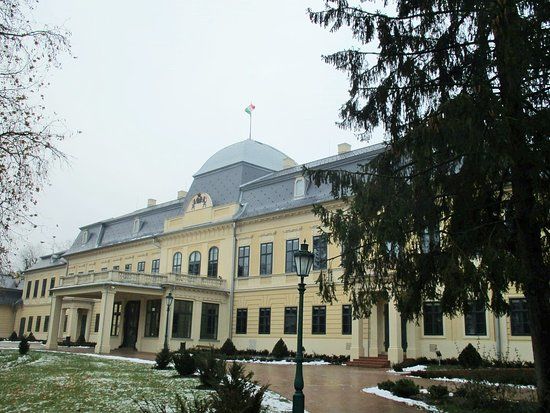 Gyula Almásy Castle