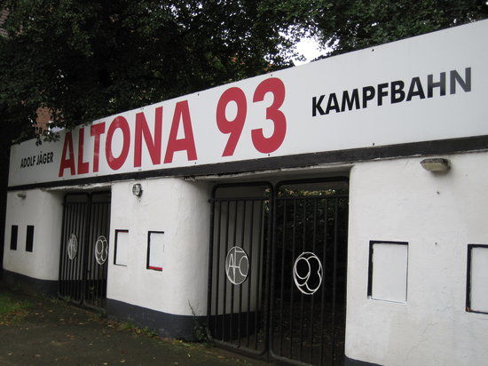 Adolf-Jäger-Kampfbahn