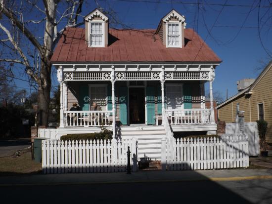 King-Tisdell Cottage
