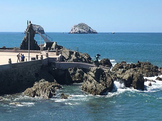 Monumento Mujer Mazalteca