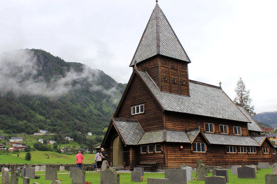 Røldal stavkirke
