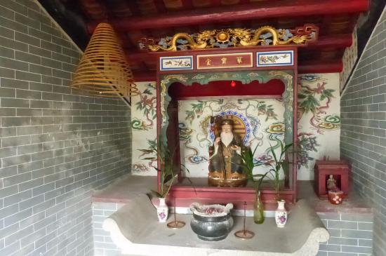 Yeung Hau Temple