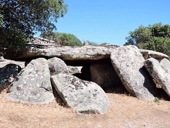 Dolmen Luras