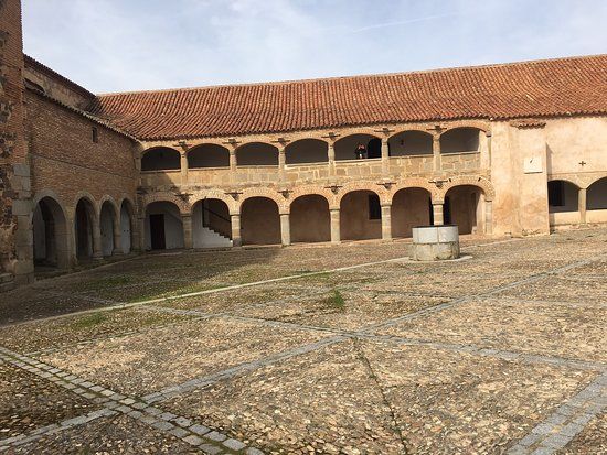 Convento de Santa Clara de la Columna