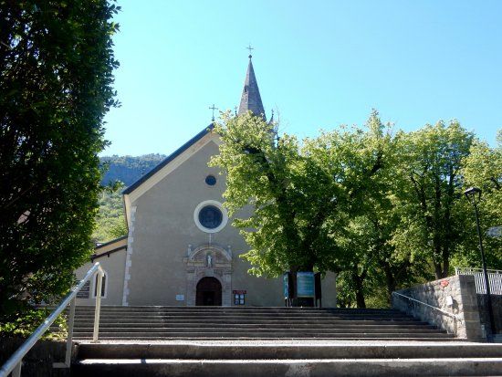sanctuaire de Notre-Dame du Laus