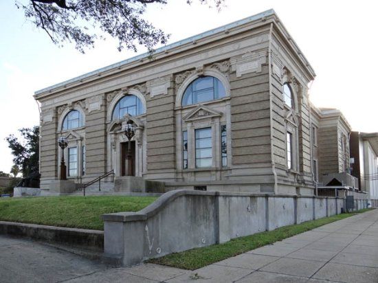 Rosenberg Library
