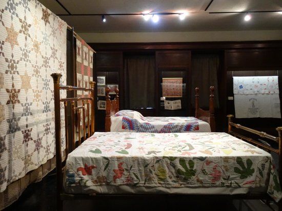 The Kentucky Museum and Library