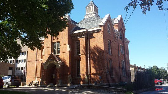 Pottawattamie County Squirrel Cage Jail and Museum