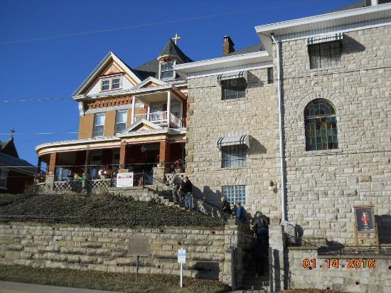 Strawberry Hill Museum & Cultural Center