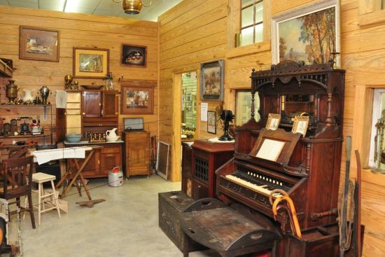 Orangefield Cormier Museum