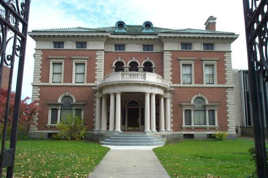 Roberson Museum and Science Center