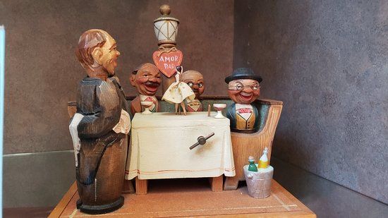 Leo St. Clair Music Box Museum