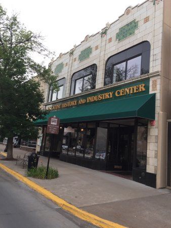 The National Pearl Button Museum @ The History and Industry Center