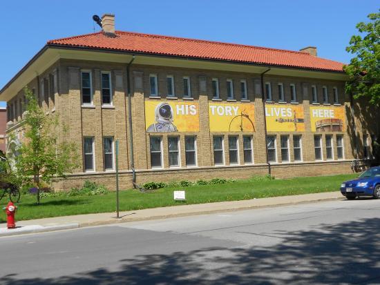 Deke Slayton Memorial Space and Bicycle Museum