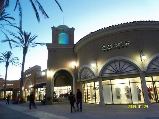 San Diego Factory Outlet Center