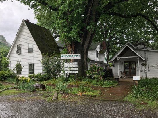 Oaks Gallery at the Riverwood Shops