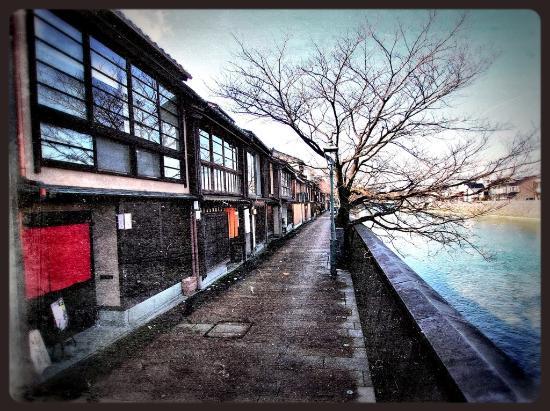 Kazuemachi Tea House Street