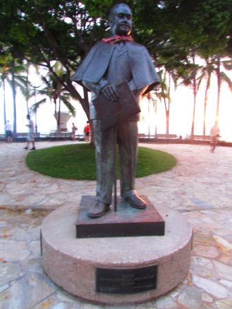 Prince Kuhio Statue