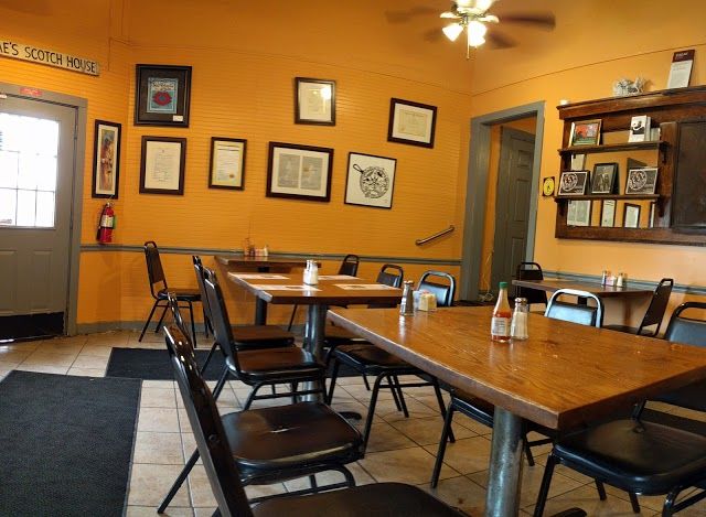 Willie Mae's Scotch House