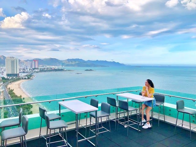 Altitude Rooftop Bar