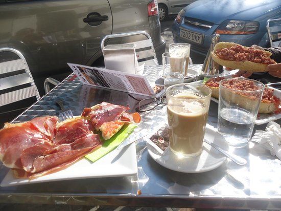 Canadian Bar and Tapas