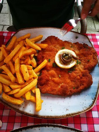 Roter Hahn Restaurant und Bar