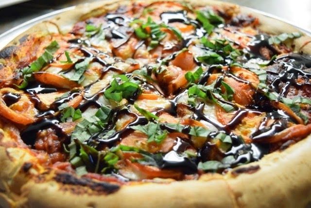 Buglin' Bull Restaurant and Sports Bar