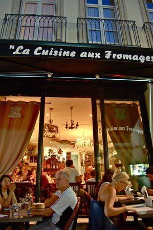 La Puce à L'oreille