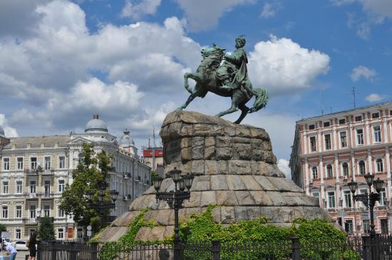 Bohdan Khmelnytsky Heykeli