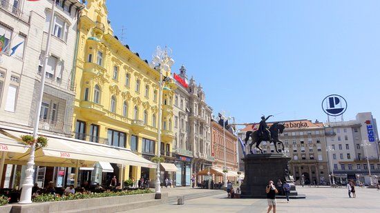 Plac bana Josipa Jelačicia w Zagrzebiu