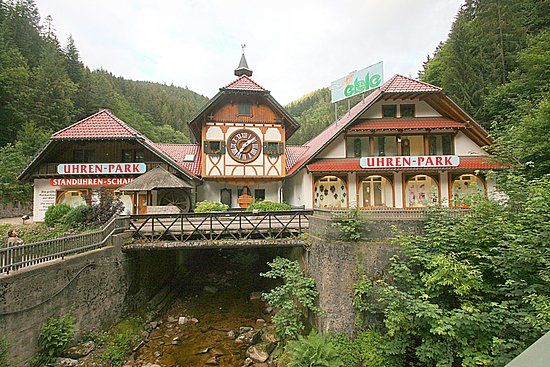 Weltgrößte Kuckucksuhr