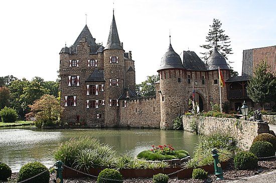 Burg Satzvey