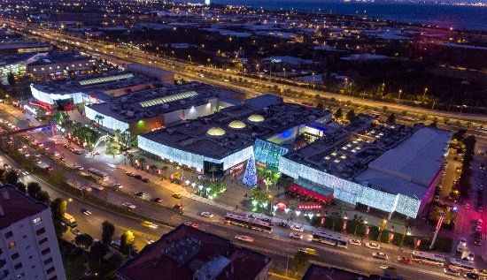 Einkaufszentrum Agora